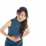 消化不良でお腹が痛くなる原因と健胃・整腸作用に役立つ野草